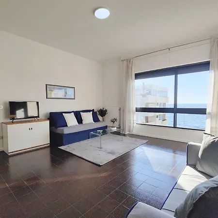 Madre Natura - Seafront & Luxury Design House *