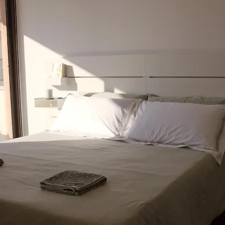 Madre Natura - Seafront & Luxury Design House アパート